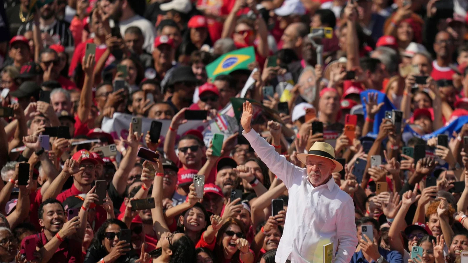 Lula no Rio de Janeiro: O Brasil Pronto pra Mais